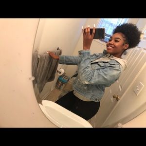 Meet your Posher, Tylaya